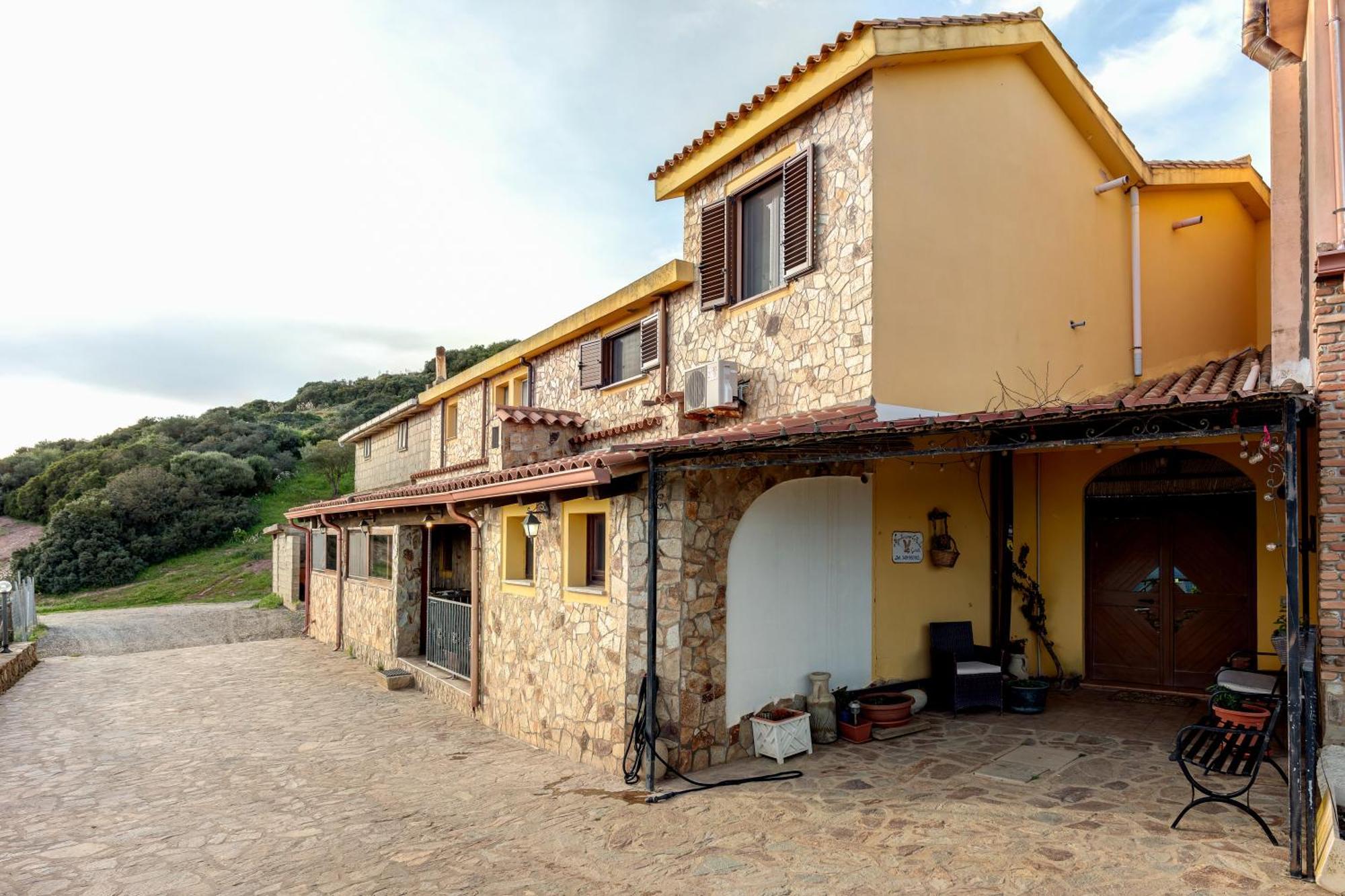 L'Aquila Villa Arbus Exteriör bild